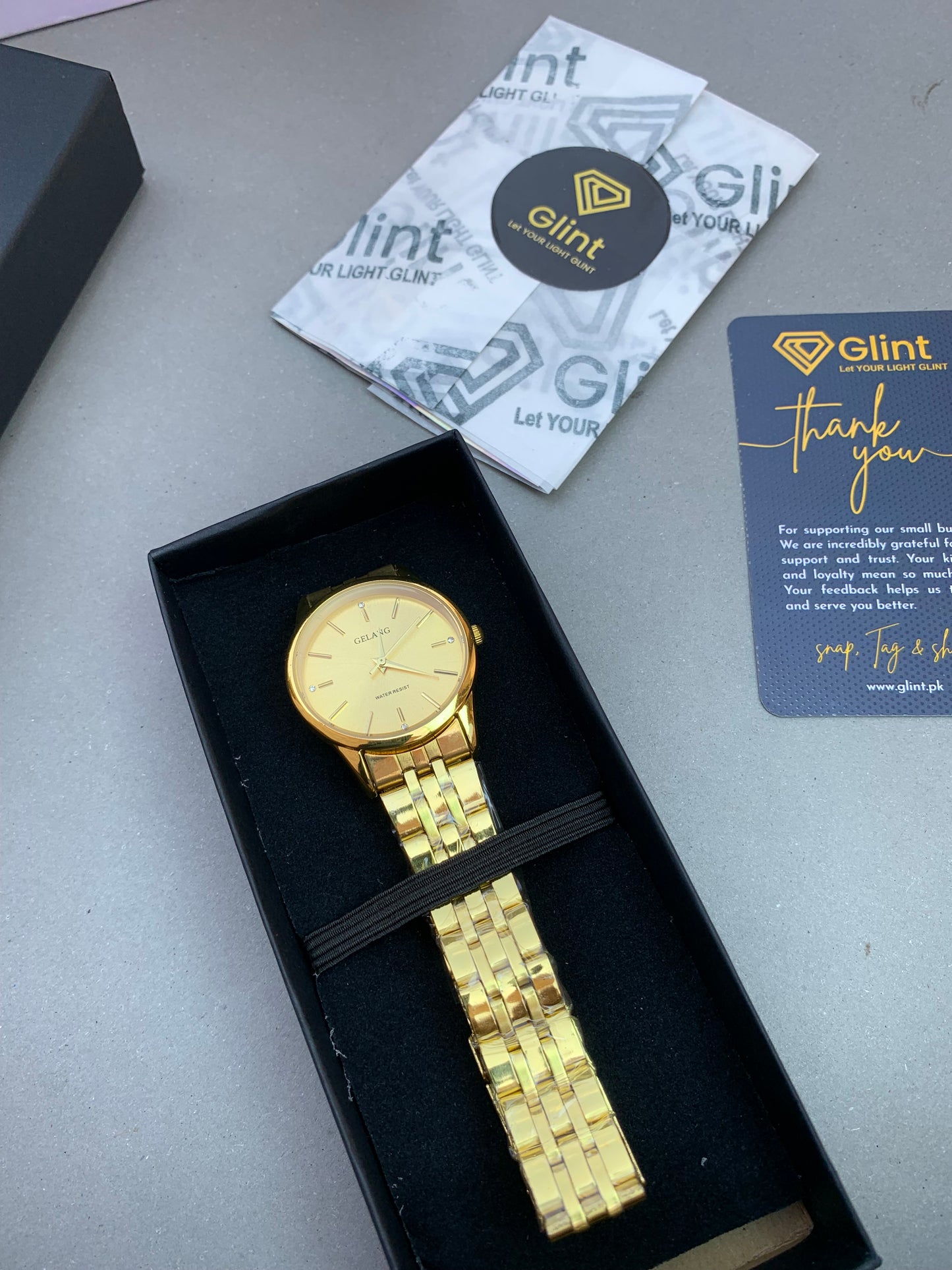Ladies watch+stainless steel golden watch+water resistance