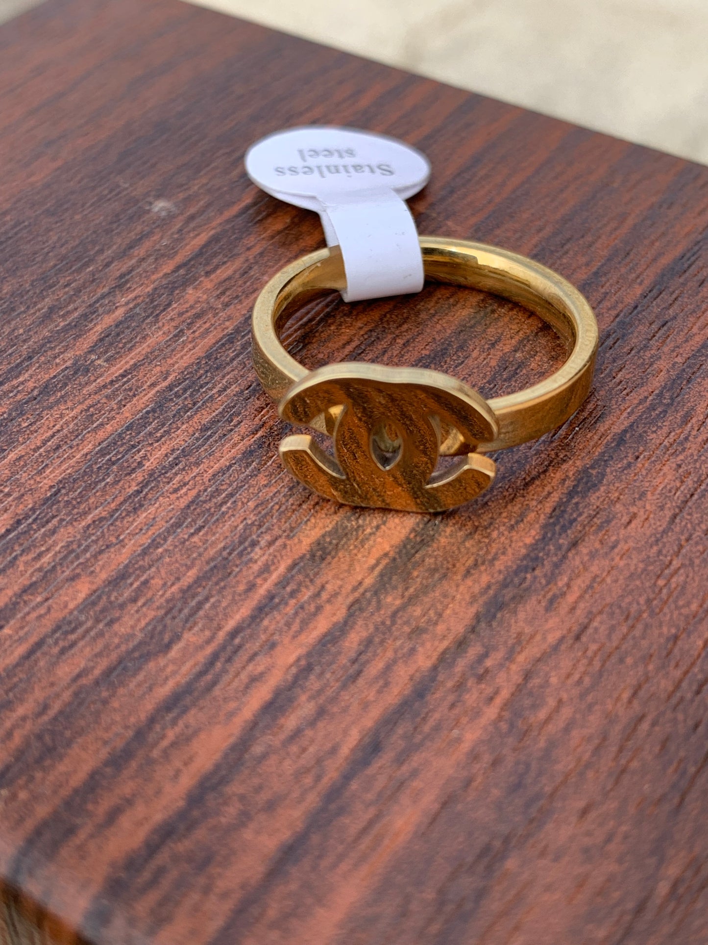 Ring (39)