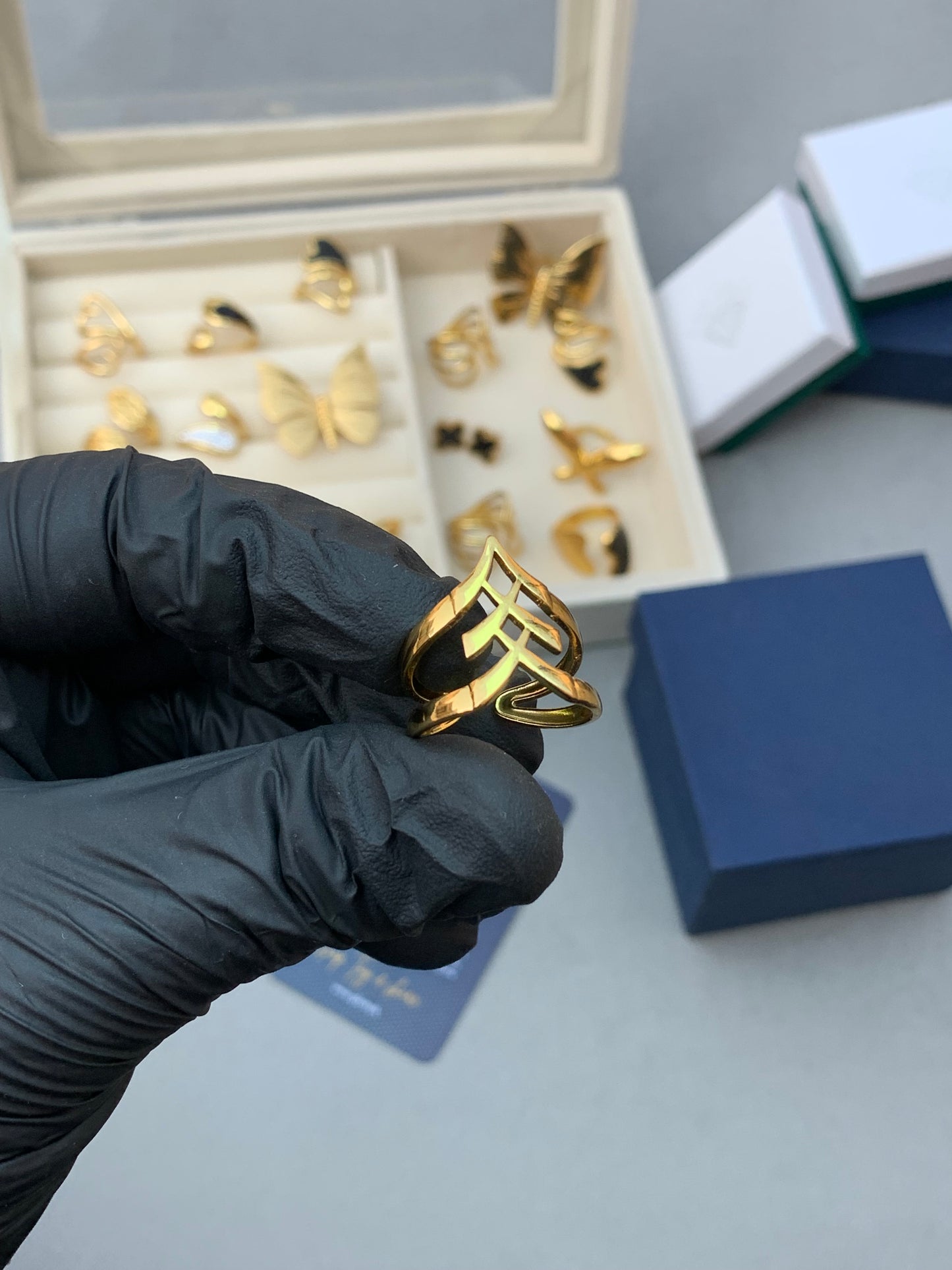 Golden premium Ring B2