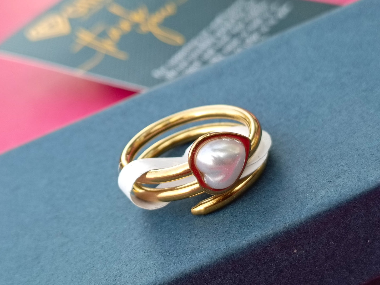 Ring (38)