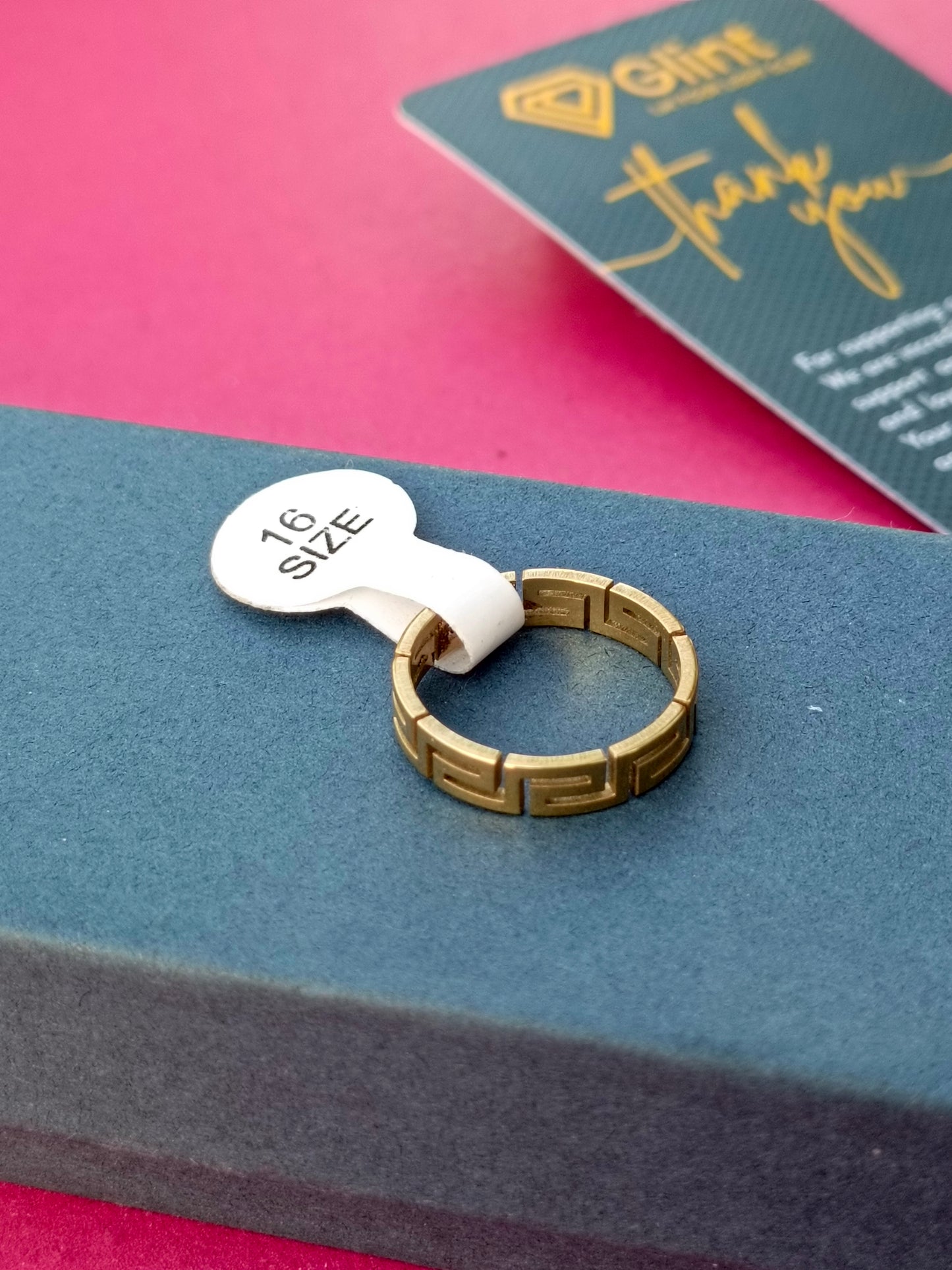 Ring (41)