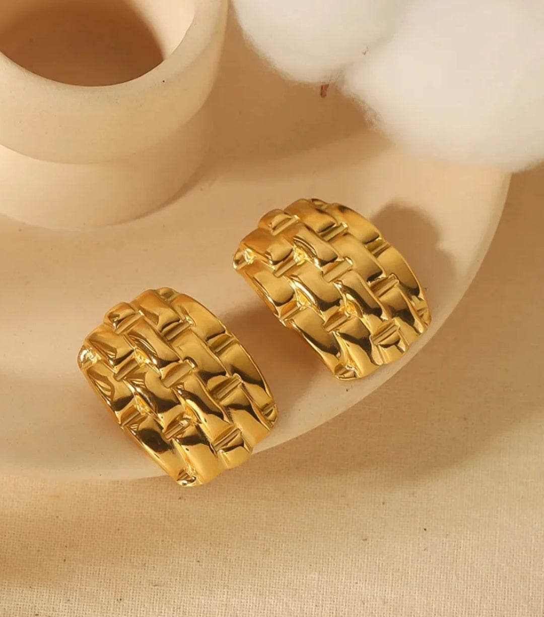 ✨Premium Hammered Gold Stud Earrings ✨