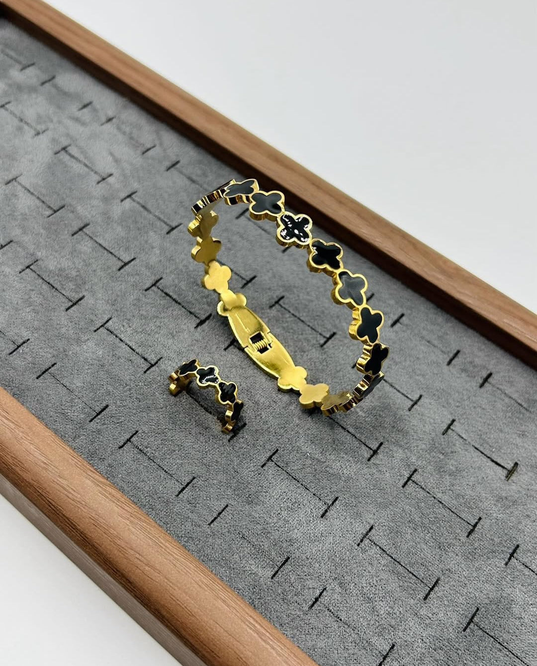 Clover Band Bangle & Ring Set