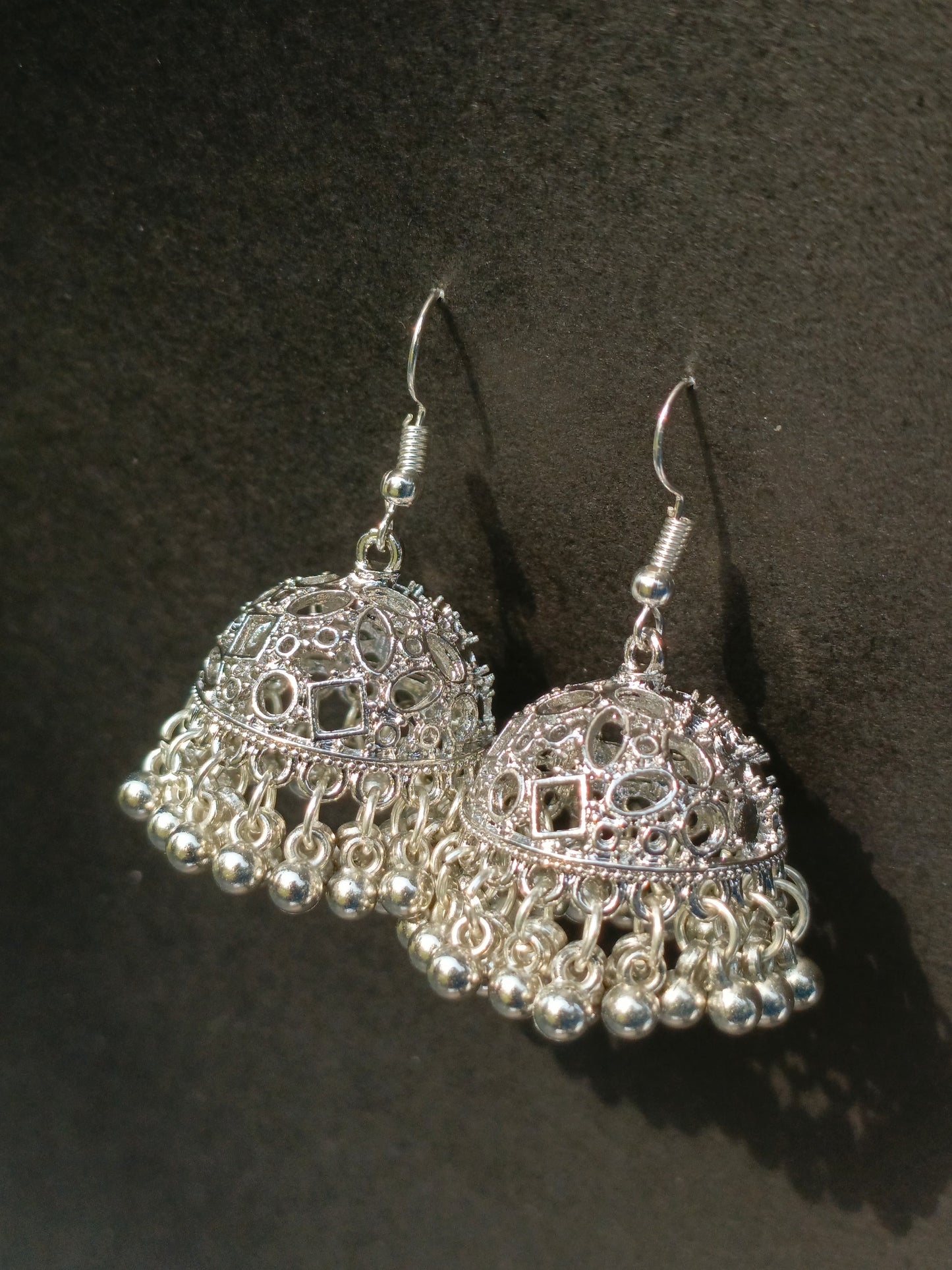 Jhumke