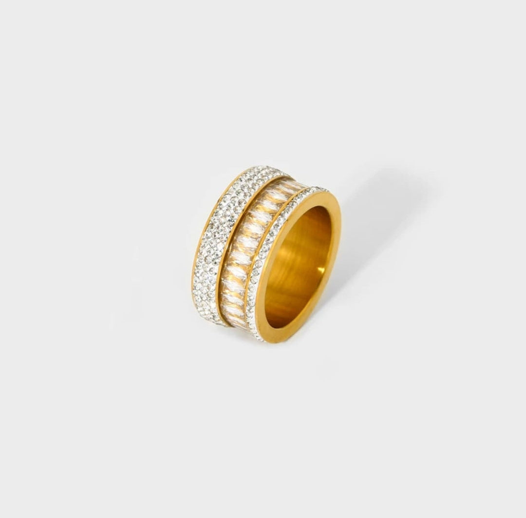 Royal zircone luxury Ring