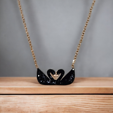Swan pendant
