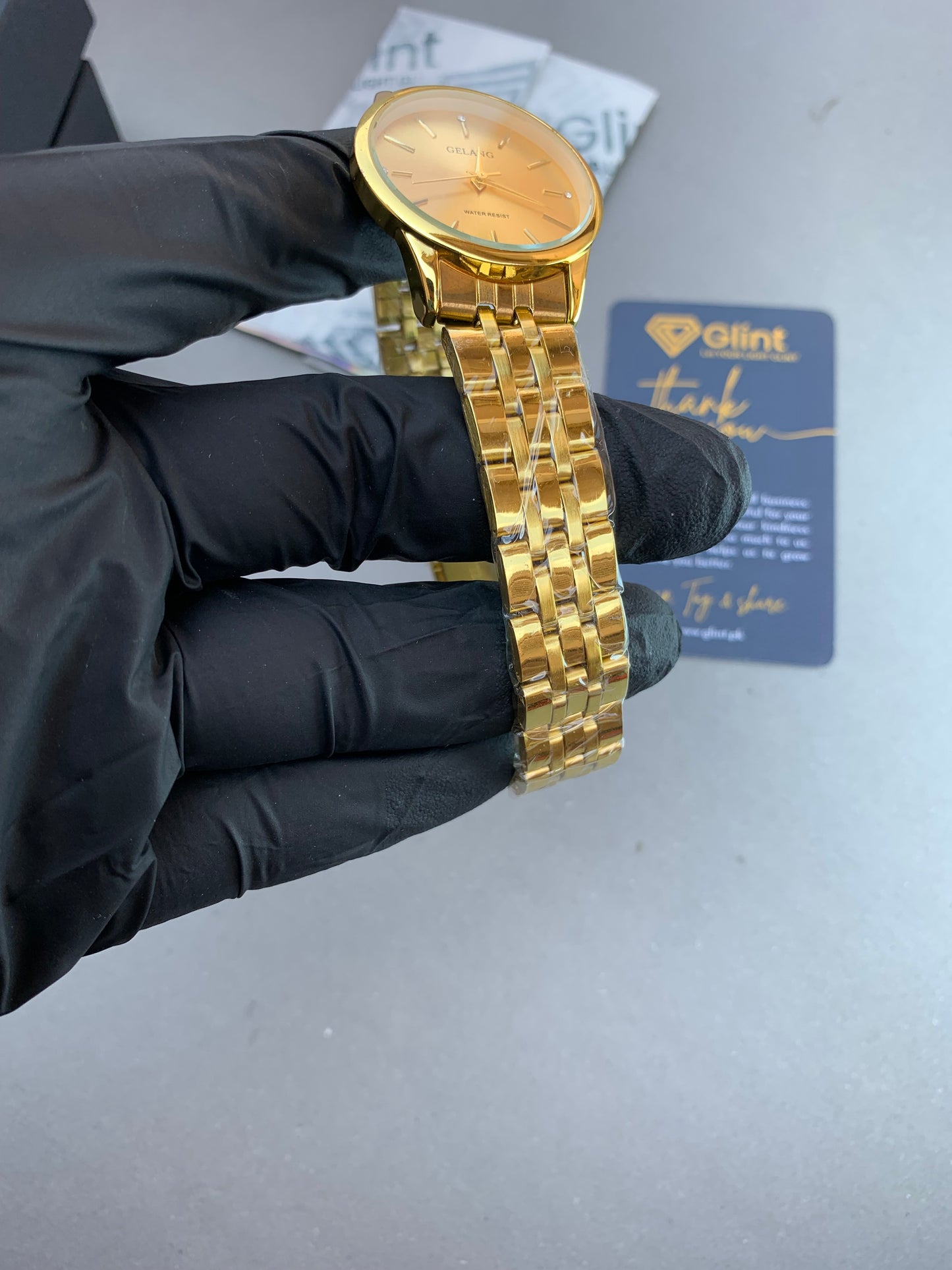 Ladies watch+stainless steel golden watch+water resistance