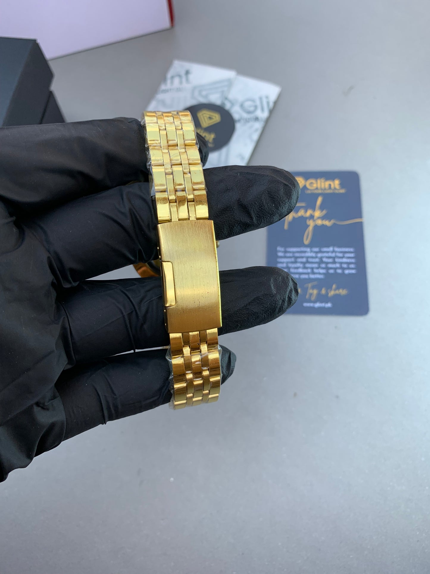 Ladies watch+stainless steel golden watch+water resistance