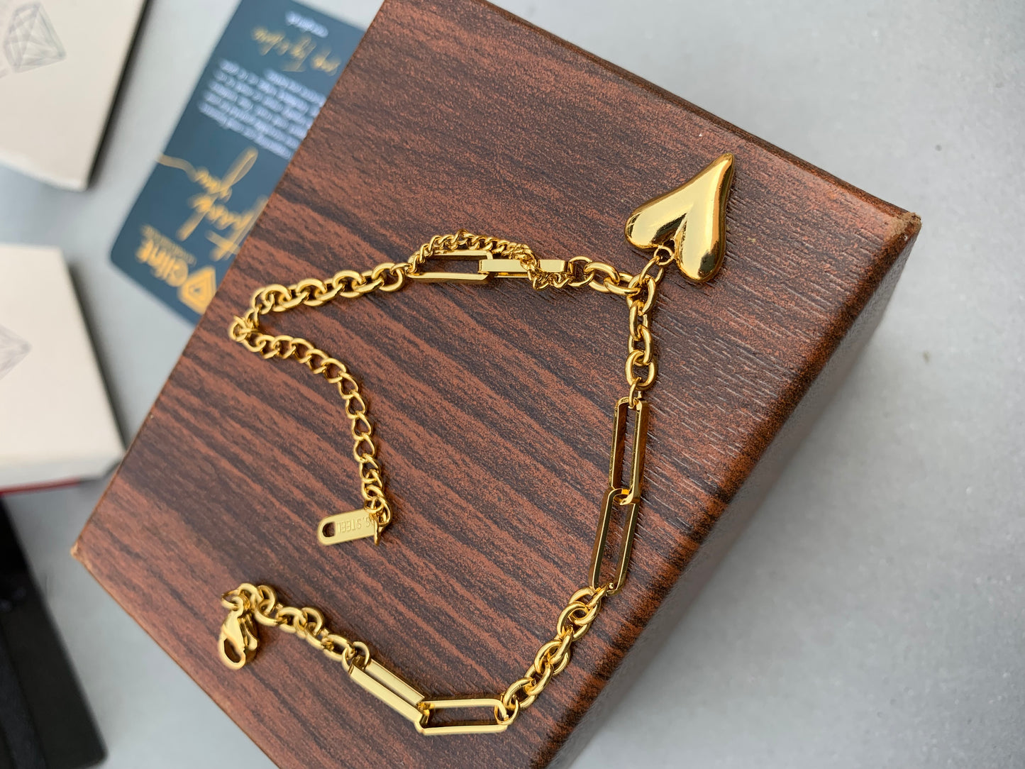 Premium Heart Bracelet ✨