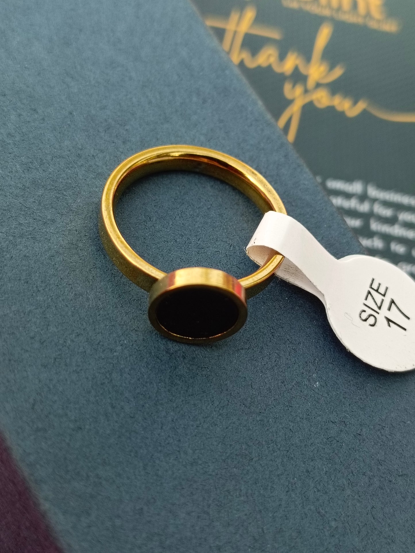 Ring (35)