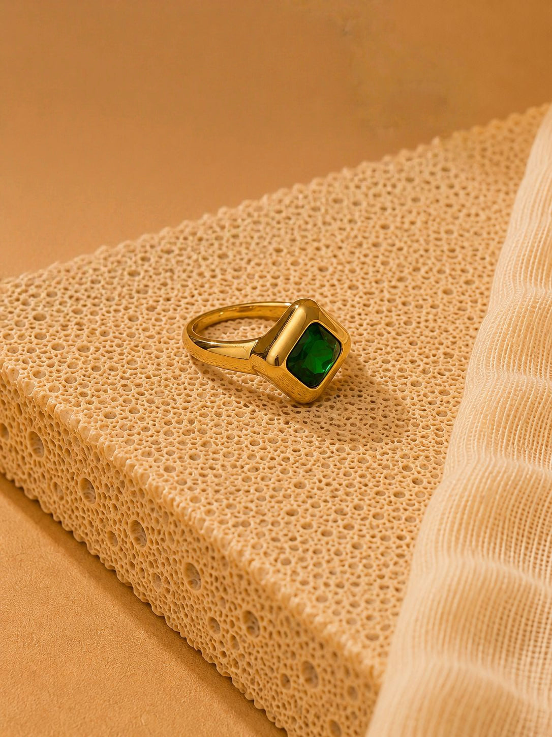 Green stone Ring