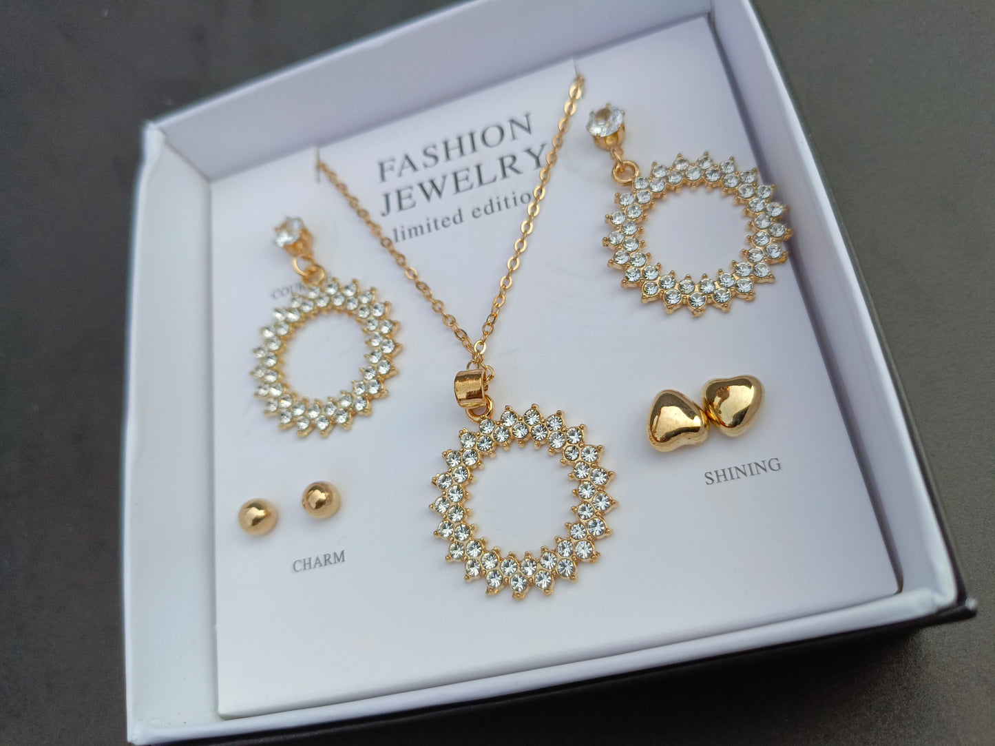 limited edition premium jewellery set