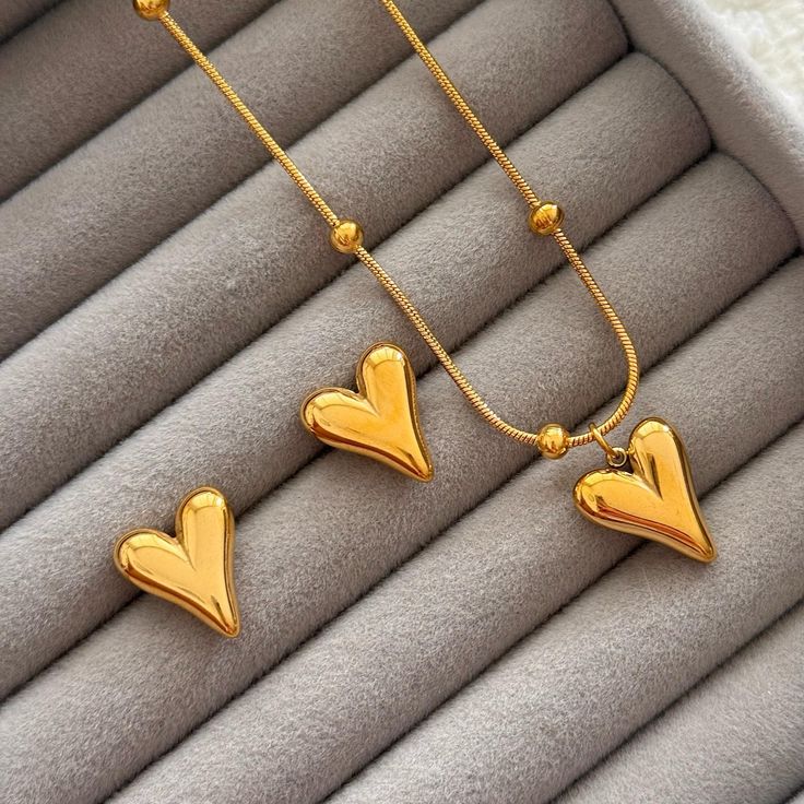 Heart-Necklace And Stud Set | Stainless steel