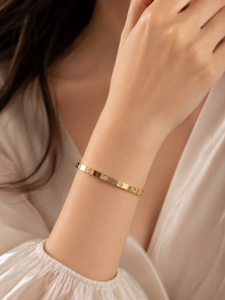 Stainless Steel Crystal Cubic Zirconia Bracelet / Handcuff