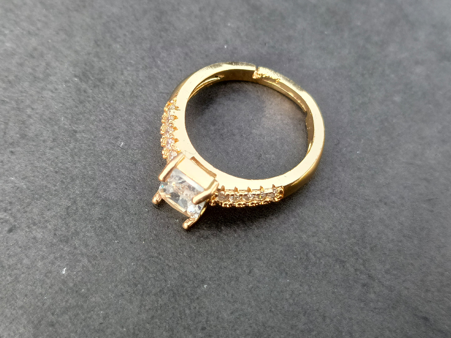 Ring