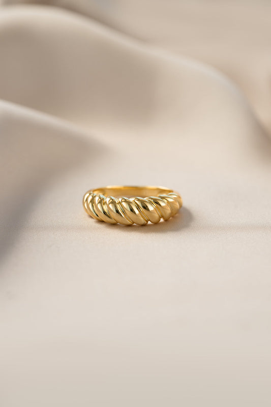 Croissant Ring