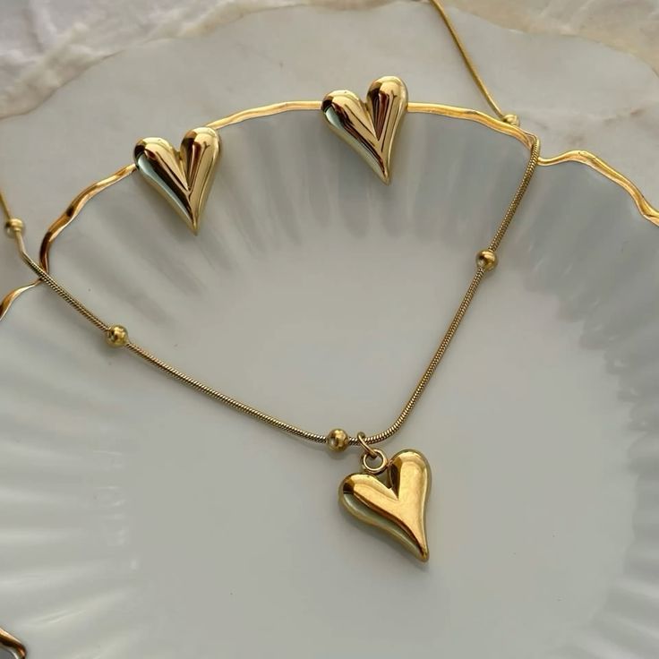 Heart-Necklace And Stud Set | Stainless steel