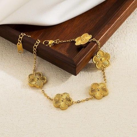 Golden flower bracelet